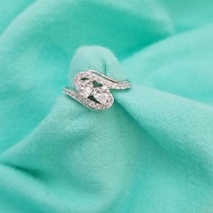 Beautiful CZ sterling silver ring